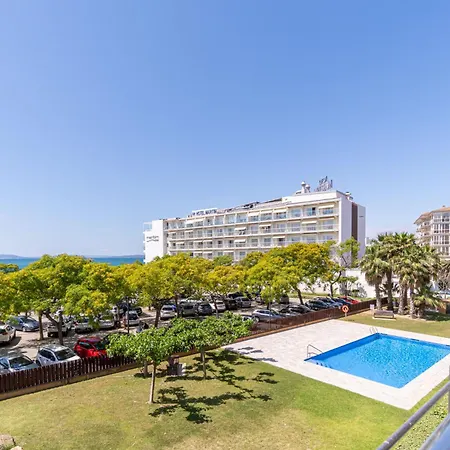 Apartment Millenium 1 2-1 Roses