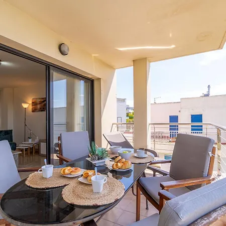 Millenium 1 2-1 * Roses